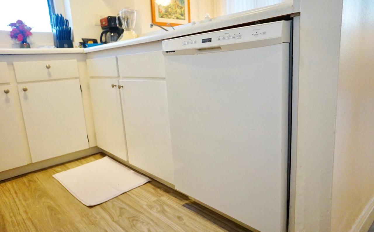 1508- Heart Of Waikiki With Kitchen-Free Parking-King Bed-Corner Unit Lejlighed Honolulu Eksteriør billede